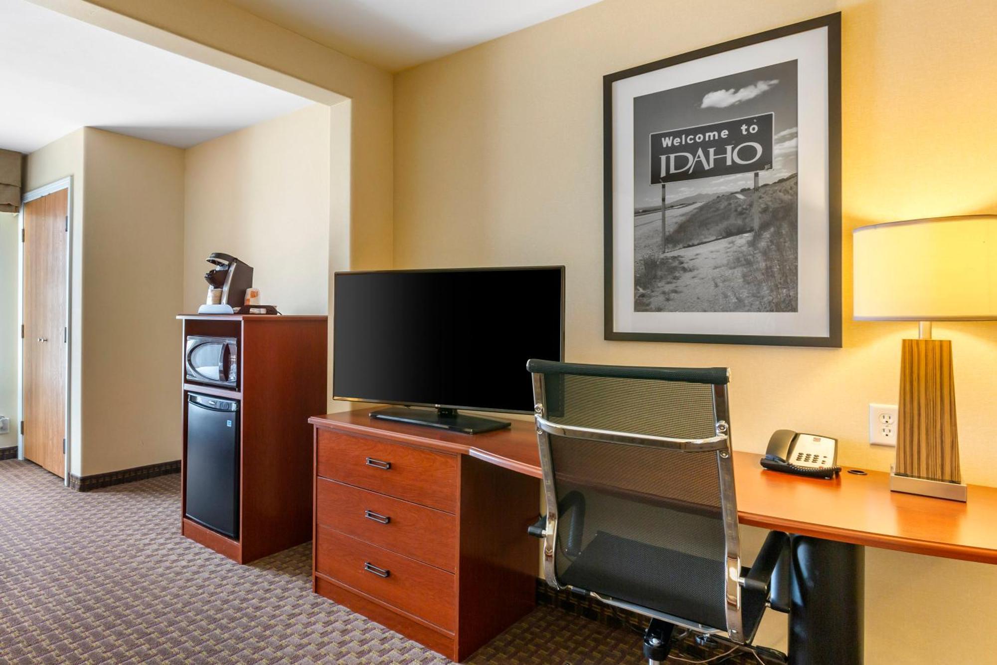 Sleep & Gateway To Yellowstone Hotel