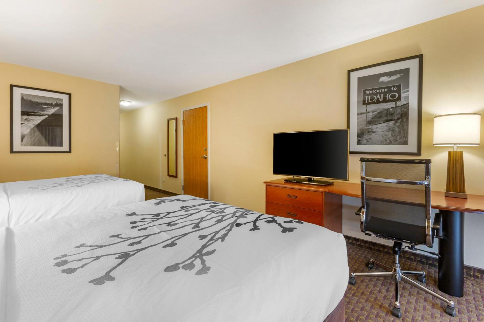 Sleep & Gateway To Yellowstone 3*